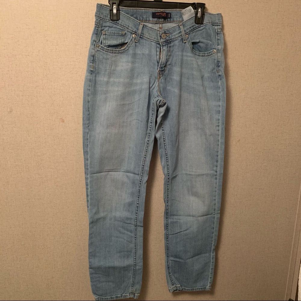 Women curvy Levi’s skinny jeans 11
